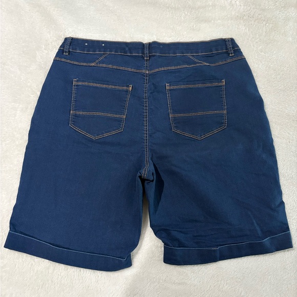 Penningtons Curvy Plus Size 20 Women's Summer Casual Blue Shorts - Picture 2 of 6